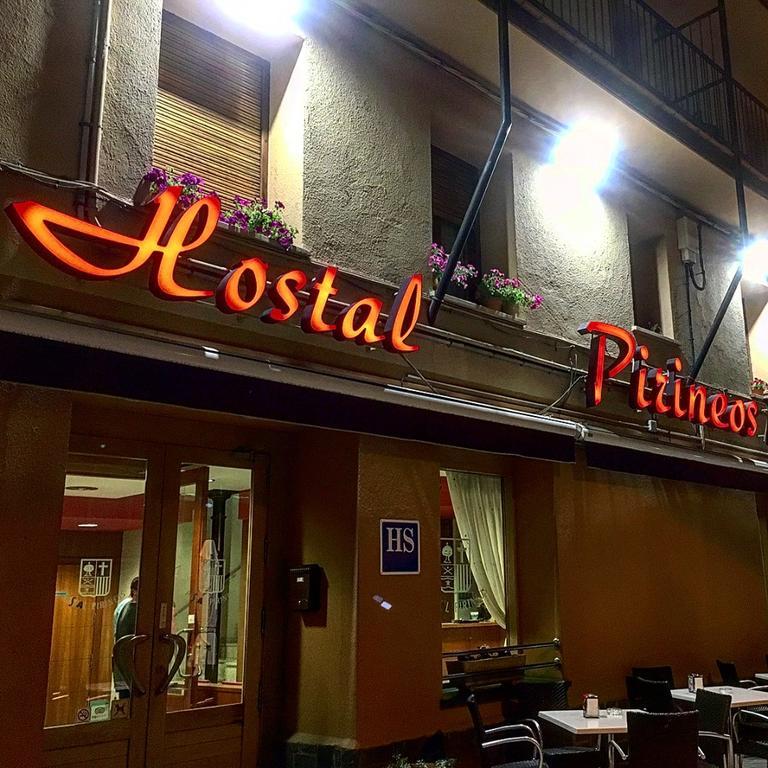 Hostal Pirineos Ainsa Exterior photo